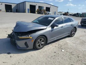 Kia K5 LXS 1.6L 4 2023