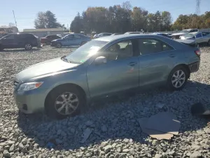 Toyota Camry BASE 2.5L 4 2011