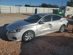 Nissan Altima S 2.5L 4 2019