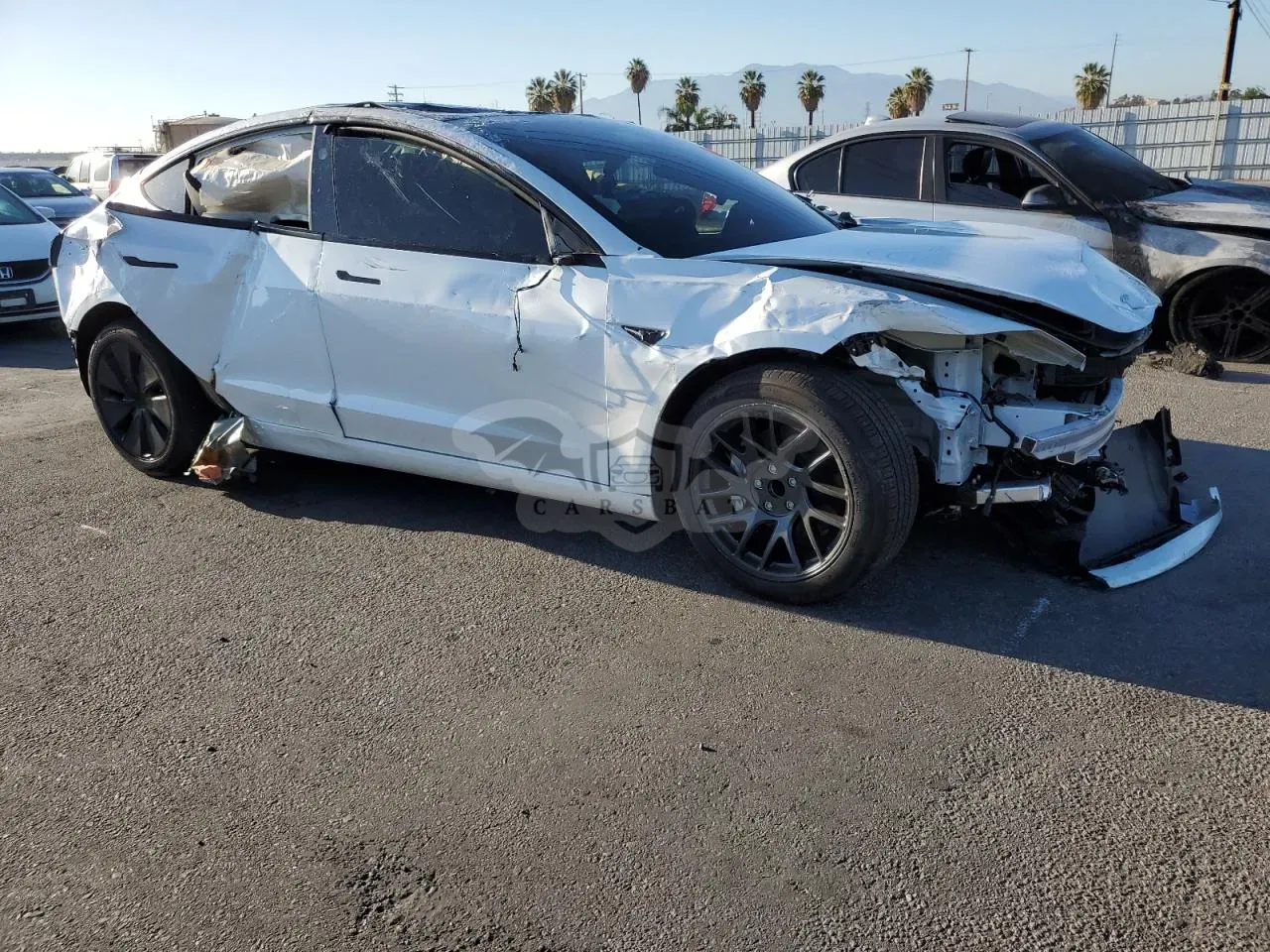Tesla Model 3 2025