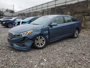 Hyundai Sonata SE 2.4L 4 2015