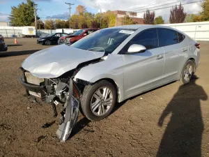 Hyundai Elantra SEL 2.0L 4 2019