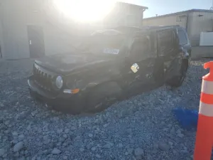 Jeep Patriot SPORT 2.4L 4 2016
