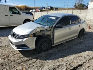 Volkswagen Jetta BASE 2 L 4 2015