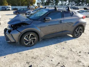 Toyota C-HR XLE 2.0L 4 2022