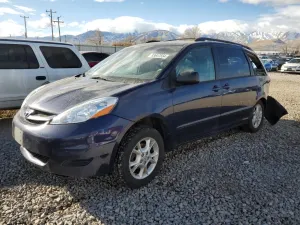 Toyota Sienna LE 3.3L 6 2006