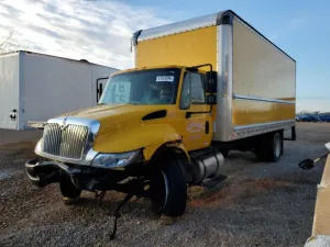 International DuraStar / 4000 6.7L 6 2018
