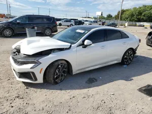 Kia K5 EX 2.5L 4 2025