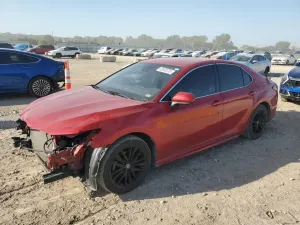 Toyota Camry SE 2.5L 4 2021