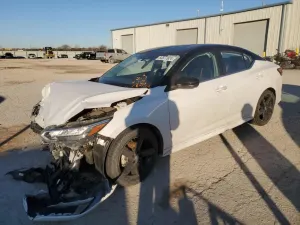 Nissan Sentra SR 2.0L 4 2023