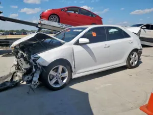 Toyota Camry L 2.5L 4 2014