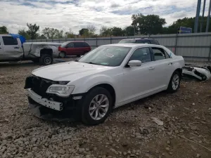 Chrysler 300 LIMITED 3.6L 6 2015