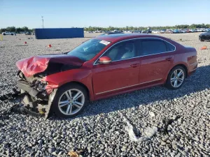 Volkswagen Passat SEL 2 L 4 2015