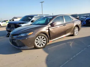 Toyota Camry L 2.5L 4 2018