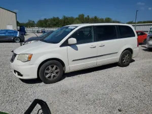 Chrysler Town & Country TOURING 3.6L 6 2012