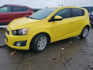 Chevrolet Aveo (Sonic) LT 1.8L 4 2015