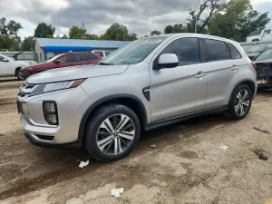 Mitsubishi Outlander ES 2.0L 4 2020