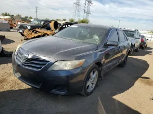 Toyota Camry BASE 2.5L 4 2011