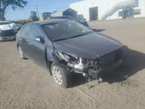 Kia Cerato / Forte / K3 LX 2 L 4 2023