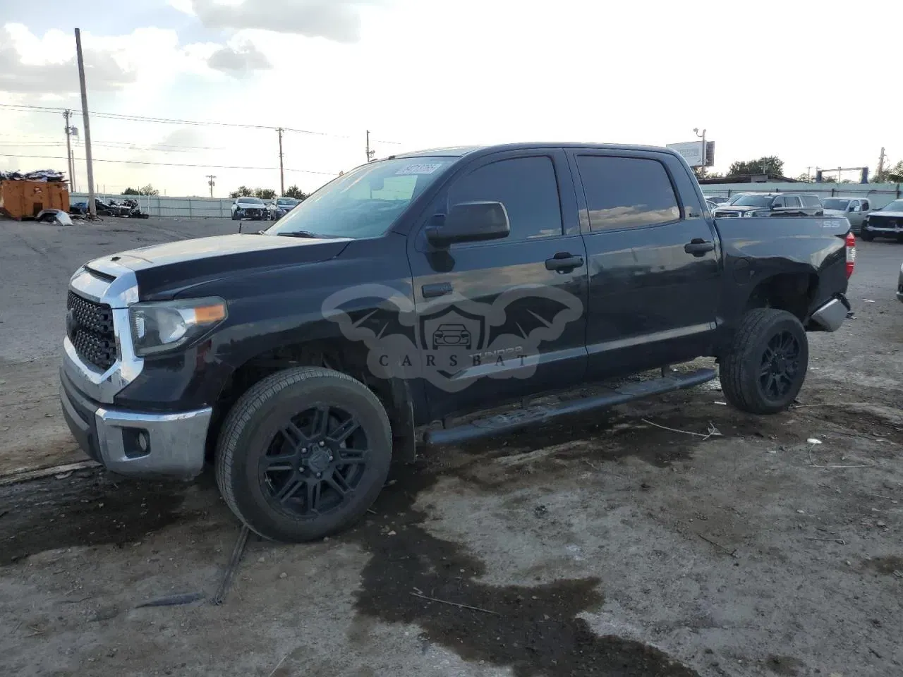 Toyota Tundra CREWMAX SR5 5.7L 8 2019