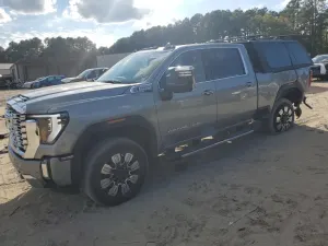 GMC Sierra K2500 DENALI 6.6L 8 2025