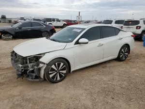 Nissan Altima SL 2.5L 4 2019