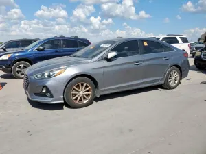 Hyundai Sonata SE 2.4L 4 2019