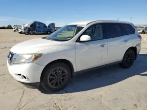Nissan Pathfinder S 3.5L 6 2014
