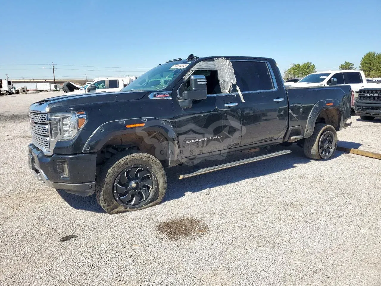 GMC Sierra K2500 DENALI 6.6L 8 2021