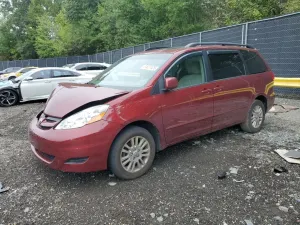 Toyota Sienna XLE 3.5L 6 2010