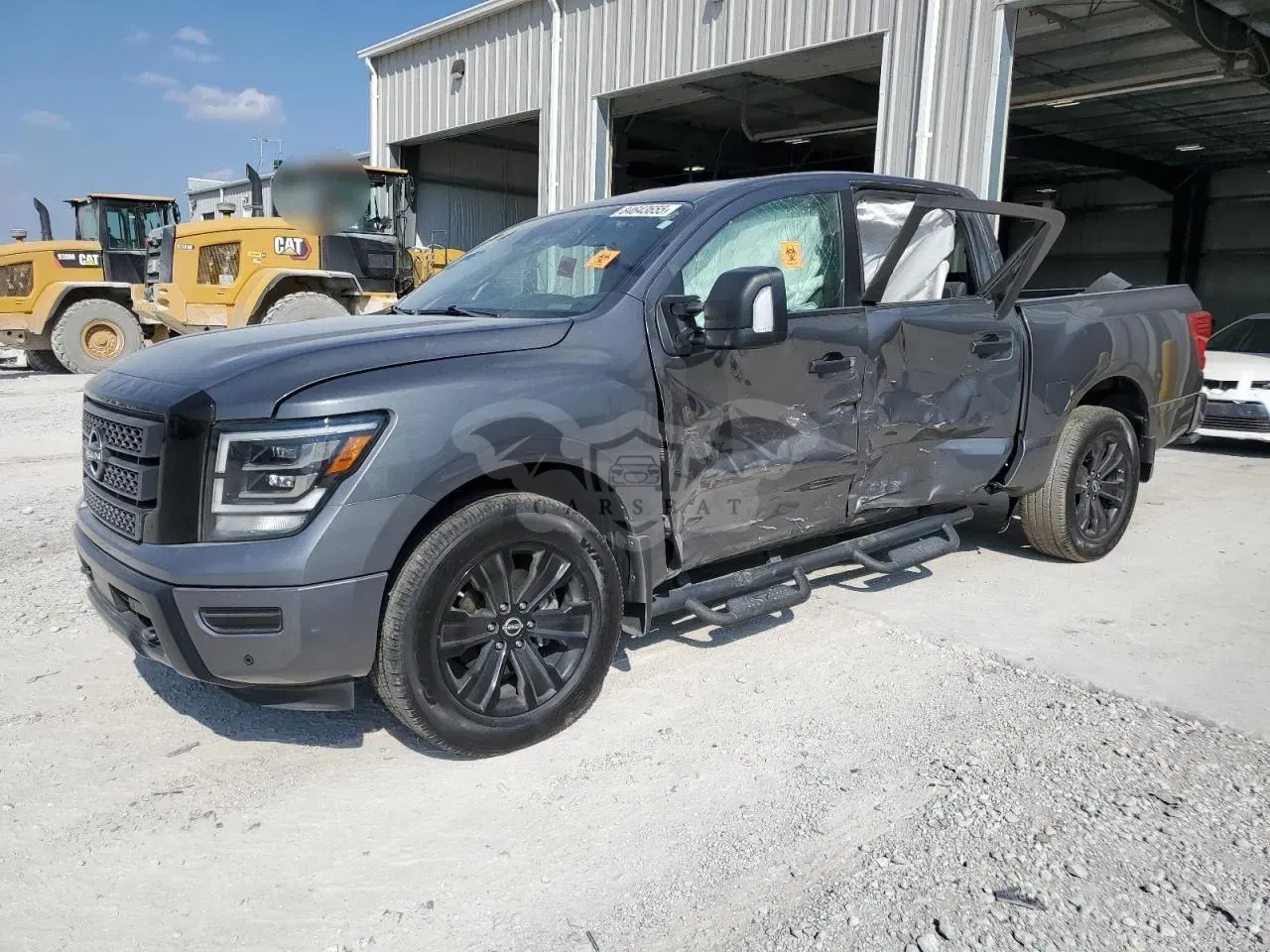 Nissan Titan SV 5.6L 8 2023