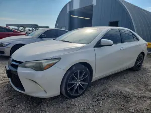 Toyota Camry LE 2.5L 4 2015