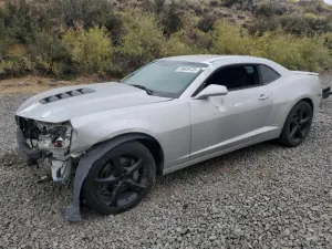 Chevrolet Camaro SS 6.2L 8 2015