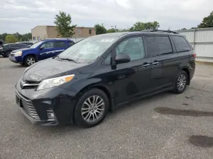 Toyota Sienna XLE 3.5L 6 2018