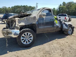 Chevrolet Silverado 1500 C1500 LT 5.3L 8 2015