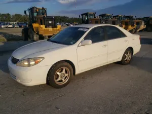 Toyota Camry LE 2.4L 4 2003