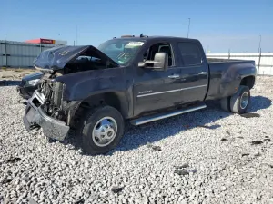 GMC Sierra K3500 SLE 6.6L 8 2013