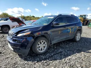 Jeep Cherokee LATITUDE 3.2L 6 2015