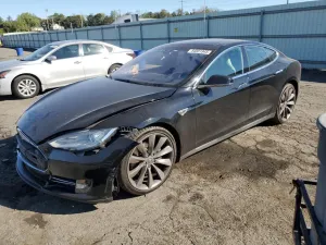 Tesla Model S 85D 2015