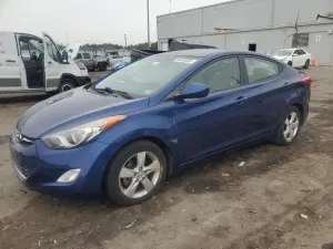 Hyundai Elantra GLS 1.8L 4 2013