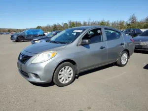 Nissan Versa S 1.6L 4 2013
