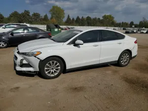 Ford Fusion S 2.5L 4 2016