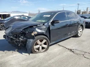 Volkswagen Passat SE 2.5L 5 2012
