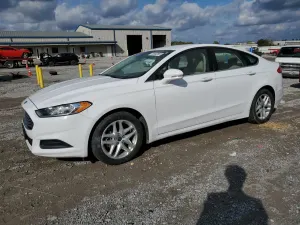 Ford Fusion SE 2.5L 4 2014