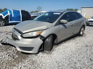 Ford Focus SE 2.0L 4 2015