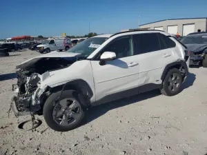 Toyota Rav4 XLE 2.5L 4 2023