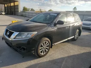 Nissan Pathfinder S 3.5L 6 2013