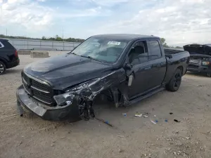 RAM 1500 ST 5.7L 8 2016