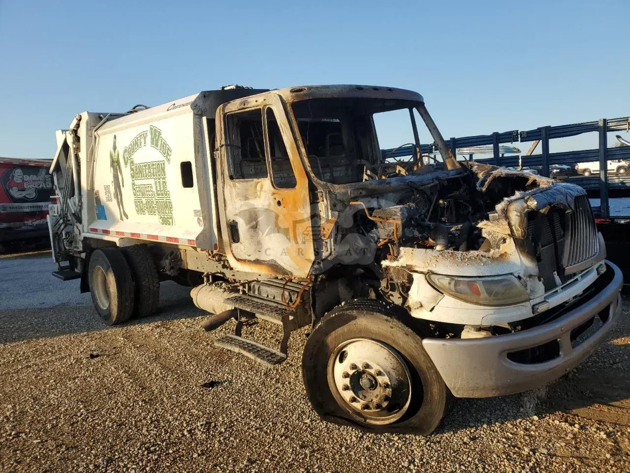 International DuraStar / 4000 6.7L 6 2017