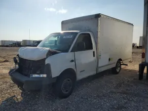 GMC Savana CUTAWAY G3500 4.8L 8 2012